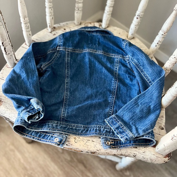 Old Navy Jean Jacket - 5T - Picture 2 of 5